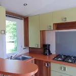 Campingplads Zecamping 3 Etoiles Anime Animaux Acceptes Familial Piscine Couverte Avrillé