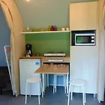 Campingplads Zecamping 3 Etoiles Anime Animaux Acceptes Familial Piscine Couverte *