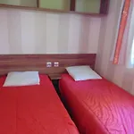Campingplads Zecamping 3 Etoiles Anime Animaux Acceptes Familial Piscine Couverte Avrillé
