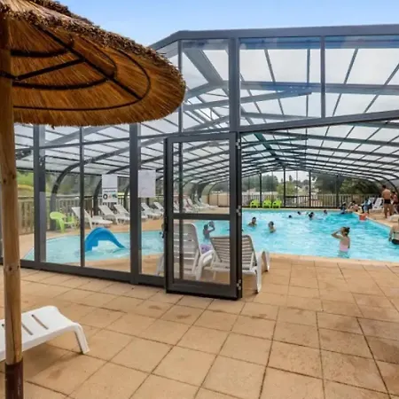 Zecamping 3 Etoiles Anime Animaux Acceptes Familial Piscine Couverte Parque de Campismo *