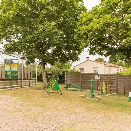 3 Etoiles - Piscine - Ccbafeb