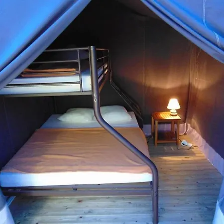 Kemping 3 Etoiles - Piscine - Ccbafeb Avrillé