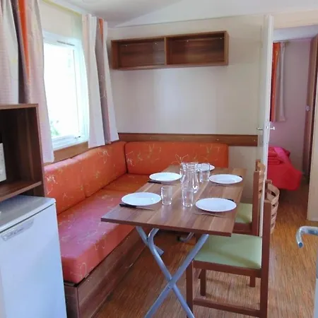 Kemping 3 Etoiles - Piscine - Ccbafeb Avrillé