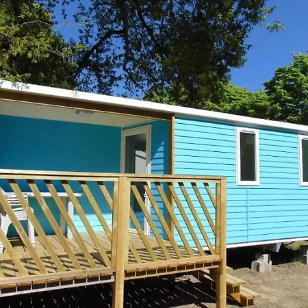 Camping 3 étoiles - Piscine - Ccbafeb Avrillé