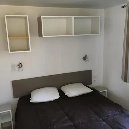 Zecamping 3 Etoiles Anime Animaux Acceptes Familial Piscine Couverte * Avrille (Vendee)