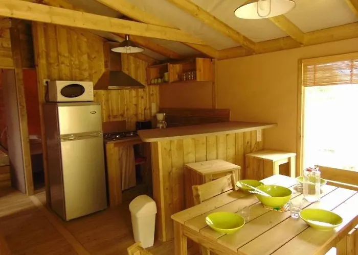 3 Etoiles - Piscine - Ccbafeb Avrille (Vendee)