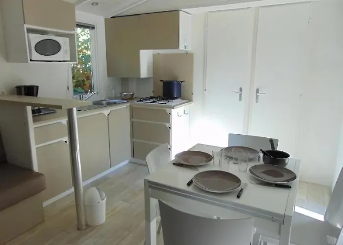 Campsite 3 Etoiles - Piscine - Ccbafeb