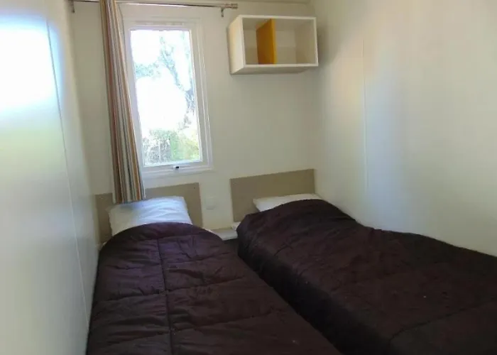 3 Etoiles - Piscine - Ccbafeb Campsite Avrille (Vendee)