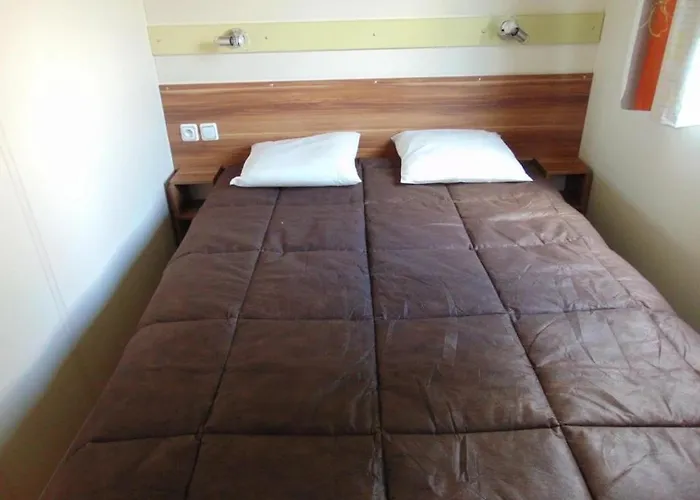 Camping Zecamping 3 Etoiles Anime Animaux Acceptes Familial Piscine Couverte