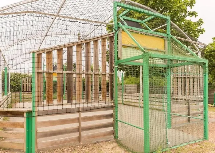 Camping Zecamping 3 Etoiles Anime Animaux Acceptes Familial Piscine Couverte *