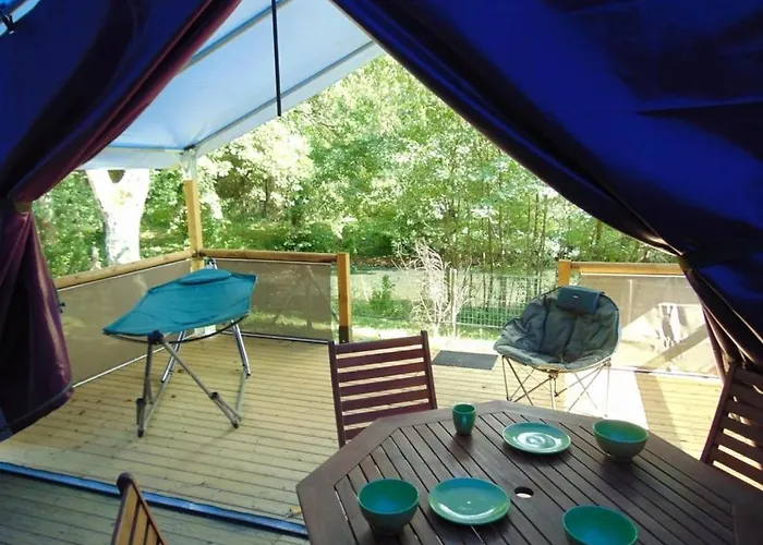 Camping Zecamping 3 Etoiles Anime Animaux Acceptes Familial Piscine Couverte *