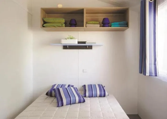 3 Etoiles - Piscine - Ccbafeb Avrille (Vendee)