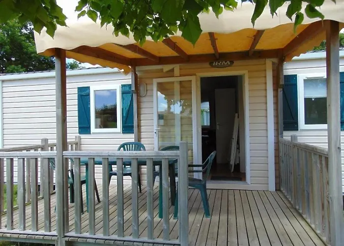 Camping Zecamping 3 Etoiles Anime Animaux Acceptes Familial Piscine Couverte