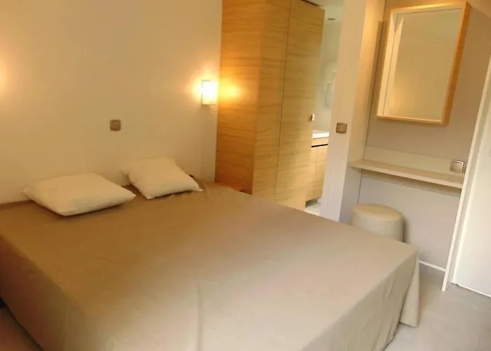 3 Etoiles - Piscine - Ccbafeb Avrille (Vendee)